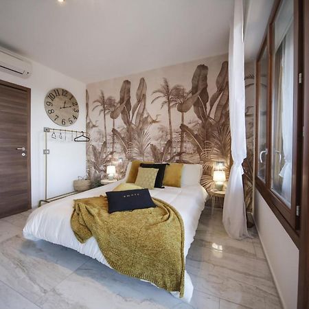 Holy-Day Rooms Milano ภายนอก รูปภาพ