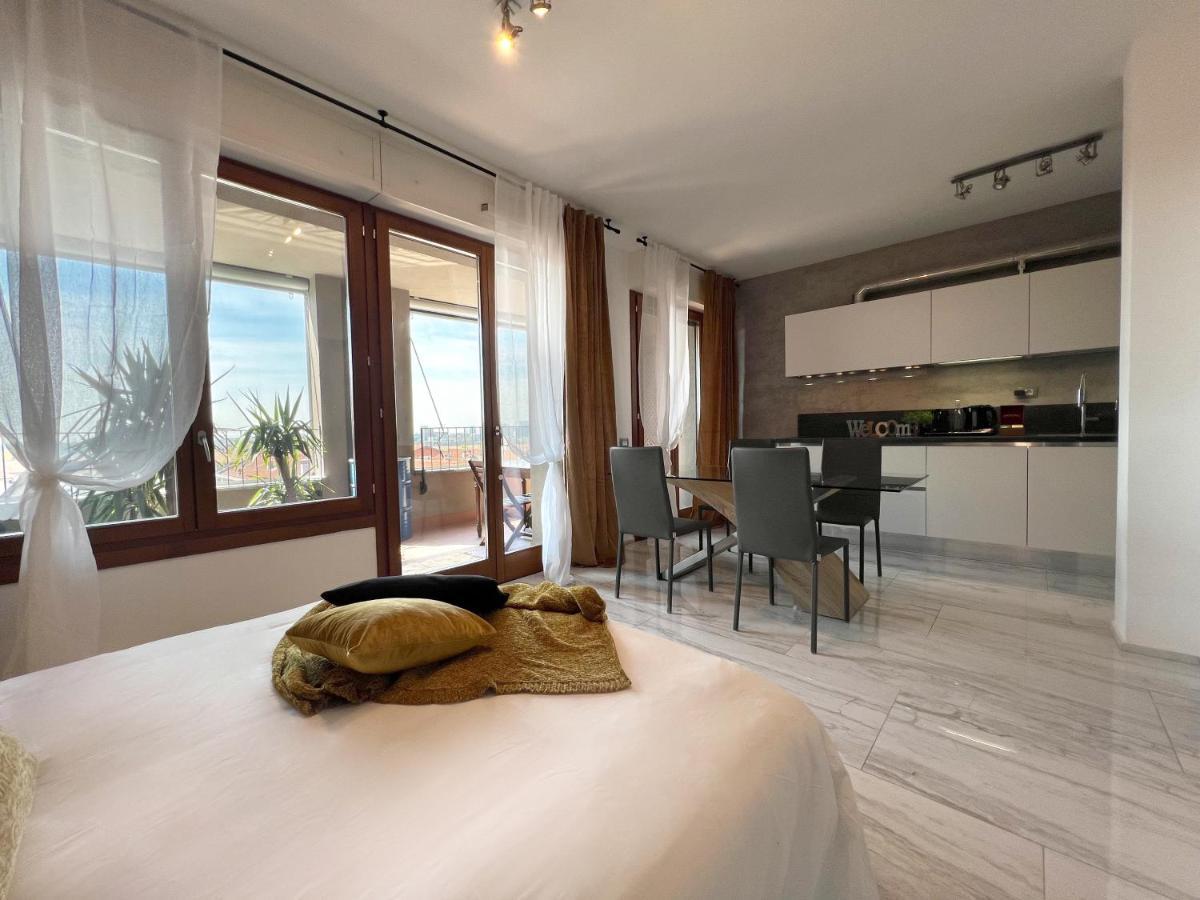 Holy-Day Rooms Milano ภายนอก รูปภาพ