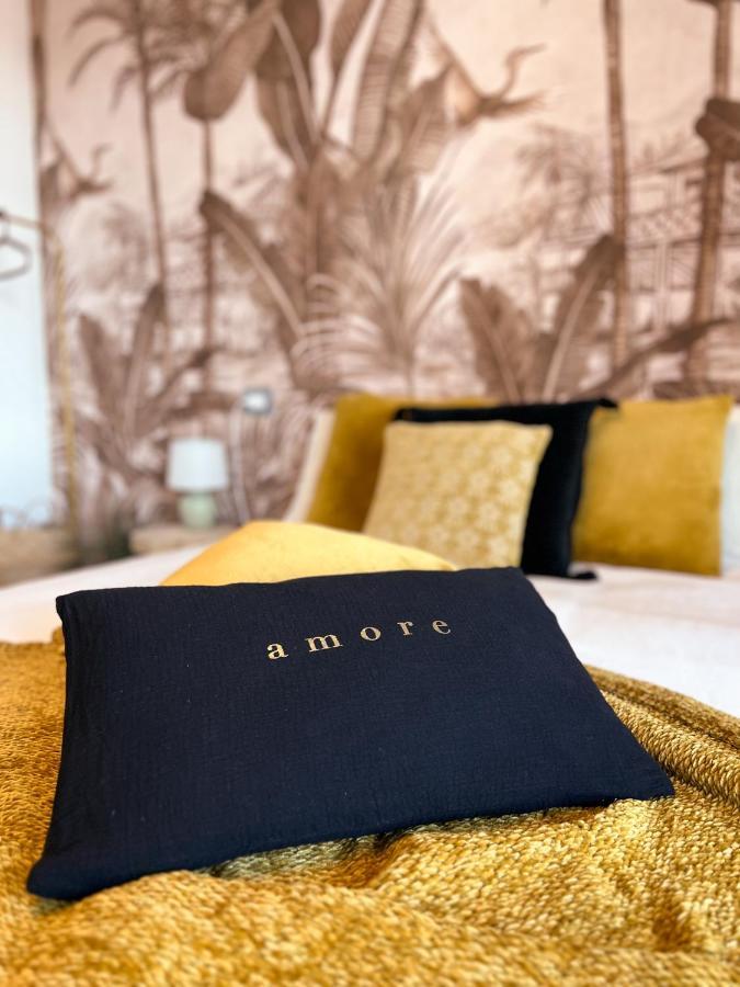 Holy-Day Rooms Milano ภายนอก รูปภาพ
