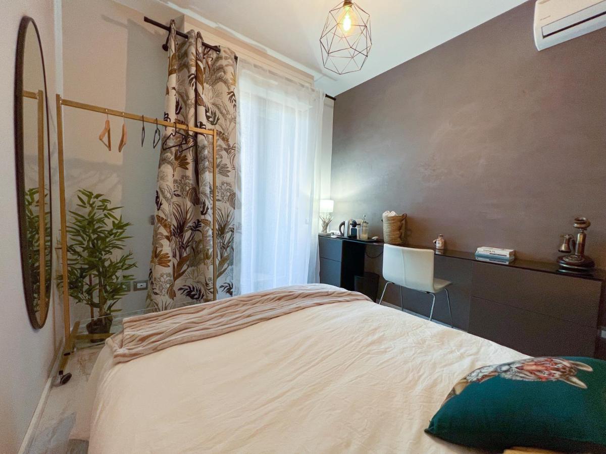 Holy-Day Rooms Milano ภายนอก รูปภาพ