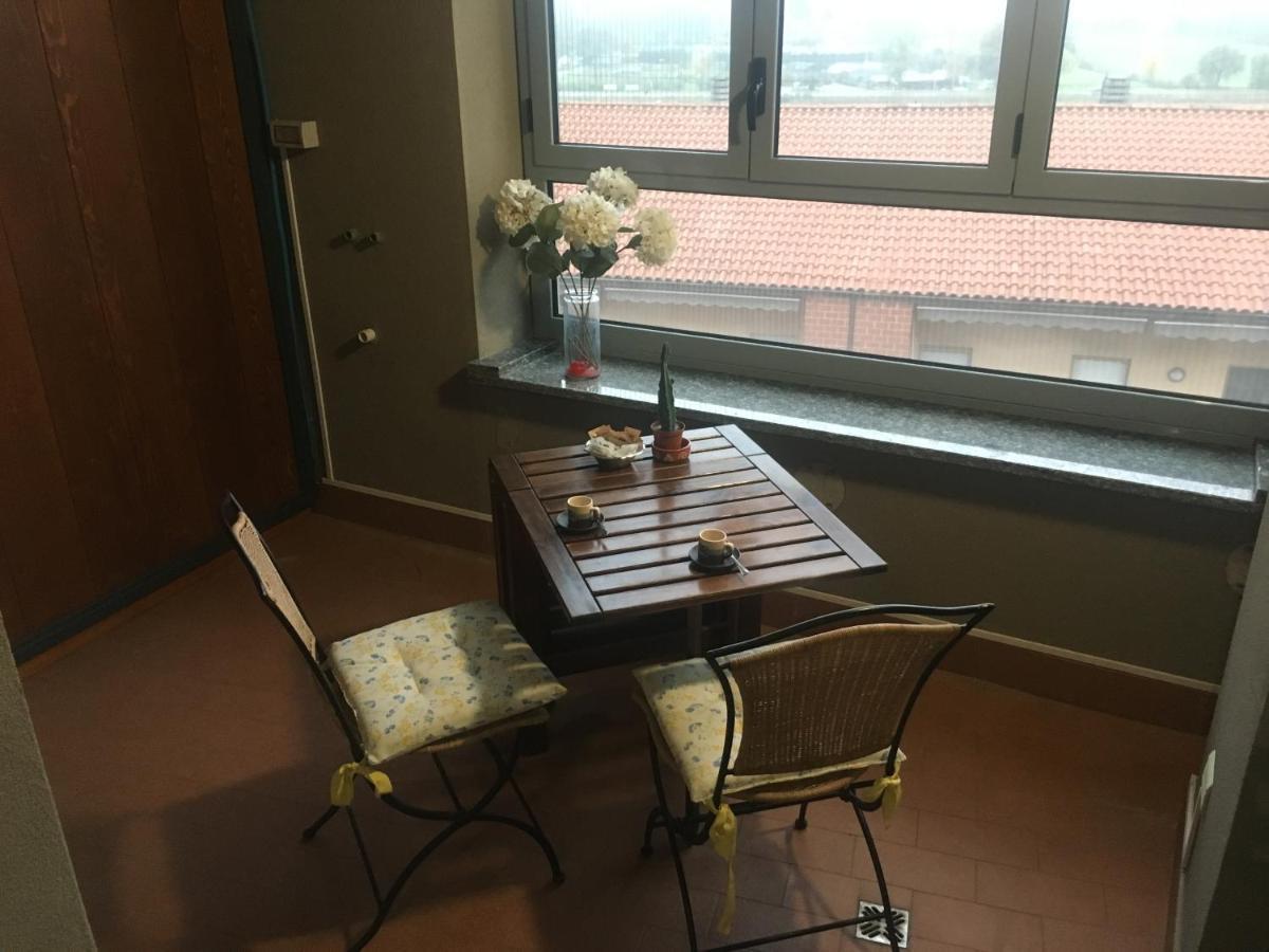Holy-Day Rooms Milano ภายนอก รูปภาพ
